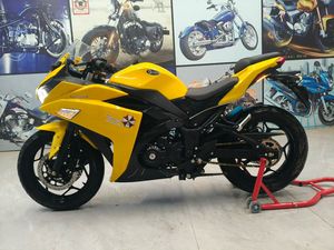 Motocyclettes d'occasion, style Yamaha R3, motos sportives 400cc, motos de course, haute performance, prix abordable - Product Image 1