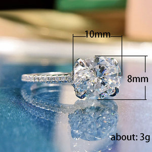 Anello di fidanzamento ovale scintillante per donna, elegante gioiello da dito alla moda - Product Image 5