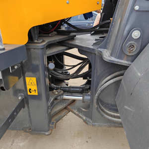 รถตักล้อยาง936L 3ตันรถตักดินสภาพดีและพร้อมขายทันที - Product Image 6