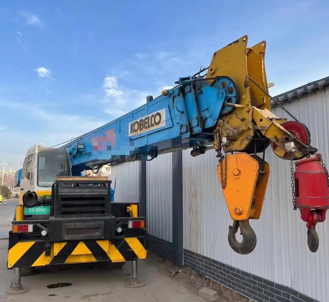 KOBELCO 25 TONS used LORRY-MOUNTED CRANE HOT SALE,New arrival KOBELCO 25T used DFF-ROAD Crane For sale,USED KOBELCO 25T 50T 100T