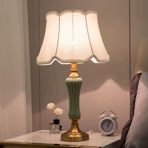 Lampe de bureau <span class=keywords><strong>libellule</strong></span> verte ou autre <span class=keywords><strong>couleur</strong></span> Lampe de table traditionnelle en céramique d'hôtel Lampe de table à led haut de gamme de luxe - Product Image 5