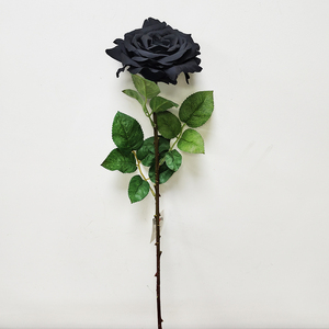 Vente en gros de roses noires artificielles en soie, fausses fleurs gothiques réalistes pour décoration de mariage, roses noires artificielles à longue tige - Product Image 1