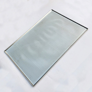 Bandeja para hornear perforada segura para alimentos Bandeja para hornear <span class=keywords><strong>de</strong></span> acero inoxidable <span class=keywords><strong>de</strong></span> tamaño/forma personalizada para panaderías domésticas y hornos comerciales - Product Image 5