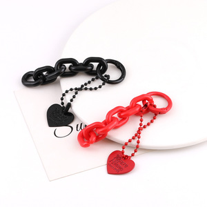 Llavero de Cadena de Plástico con Forma de Corazón, Grabado en Relieve, Accesorios de Joyería DIY para Colgante de Bolso, Tendencia de Moda Primavera 2025 - Product Image 1