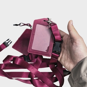 Cordón Porta Tarjetas de Alta Calidad de <span class=keywords><strong>Qatar</strong></span>, de Cuero Granate, con Gancho para Llavero, para Profesores y Personal, de Poliéster - Product Image 3