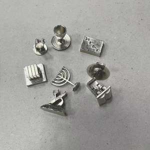 Ustom-Juego de mesa Monopoli, casa de plástico de alta calidad, Figuras de metal - Product Image 1