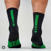 Chaussettes de football antidérapantes pour hommes avec logo personnalisé et grip, chaussettes de sport pour le football et l'entraînement