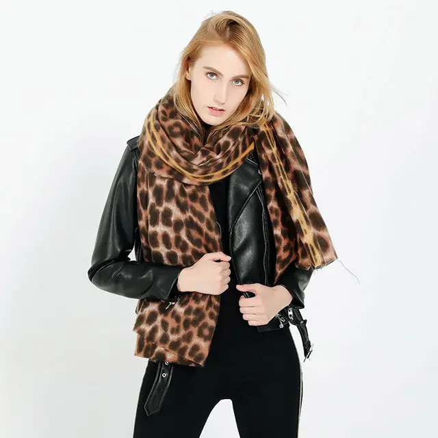 Best Selling China factory supply cashmere scarf leopard winter scarf