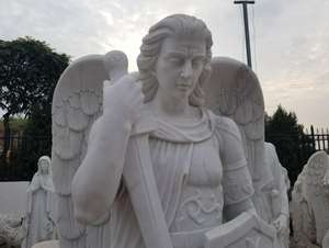 Statue d'archange Saint-Michel en marbre blanc pour église - Product Image 3