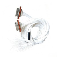 Connecteur J14B-34ZJ-120CM à 34 broches Micro-D de spécification militaire avec coque métallique, courant 2A, et câble blanc pour communication haute densité