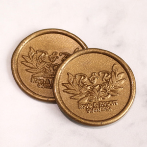 Etiquetas adhesivas de sello de cera con logotipo personalizado de bronce Vintage para sellar sobres con sello de cera Circular de bronce rojo - Product Image 1