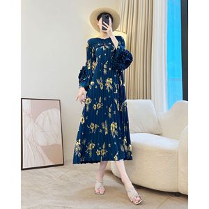 Otoño nuevo elegante vestido informal de moda para damas estilo chino de gama alta con estilo extranjero vestido de mujer plisado Suelto - Product Image 1