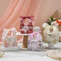 Boîte cadeau pour mariage, boîte à bonbons en papier rouge à fleurs avec ruban et perle