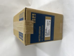 Moteur servo AC 100% neuf et original HF-SP152 - Product Image 1