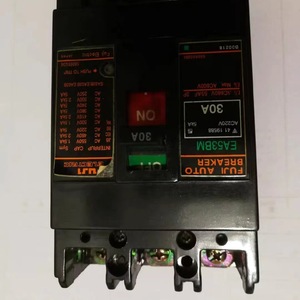 ฟูจิเซอร์กิตเบรกเกอร์ EA53BM 30A 3P แบบติดตั้งบนแผง สำหรับป้องกันไฟฟ้า - Product Image 3