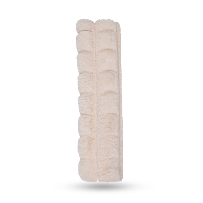 Épaulettes en pâte feuilletée en fourrure de lapin rose