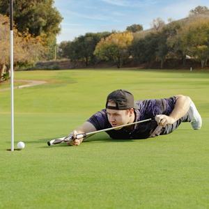 Polo de golf Tech Premium en polyester, sans col, à rayures brunes, motif abstrait années 90, performance optimale - Product Image 4