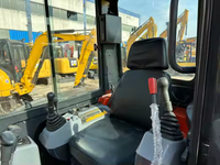 Excavatrice Kubota d'occasion d'origine japonaise U55-5 U35 KX057-4 KX163-5 KX080-4 avec pince hydraulique et chenilles en caoutchouc