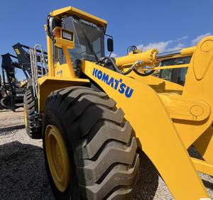 Wheel <span class=keywords><strong>Loader</strong></span> KOMATSU WA600 Bekas Berkualitas Tinggi, Kapasitas Muatan 12 Ton, Mesin 393KW untuk Pekerjaan Konstruksi, Ekspor Laris dari Cina - Product Image 3