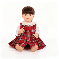 Poupée Reborn réaliste en vinyle de 22 pouces, poupée fille avec robe à carreaux rouge classique, jouet cadeau pour enfants
