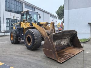 Cargador de ruedas usado Komatsu WA470, modelo 2023, motor y bomba incluidos, carga nominal de 24 toneladas - Product Image 5