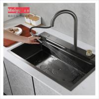 Évier de cuisine multifonctionnel en acier inoxydable à cuve unique avec griffes de cascade et robinet pluie, motif nid d'abeille en relief, vente chaude 7546