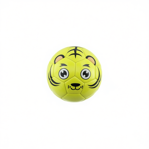 Non. Ballon de football à motifs animaliers - Product Image 1
