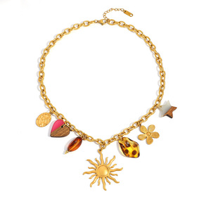 Collier en acier inoxydable avec pendentif cœur tournesol plaqué or 18 carats pour la mode automne-hiver - Product Image 5