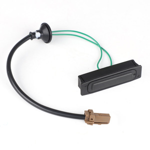สวิตช์ประตูท้ายรถ 63270-FJ001 สำหรับ Subaru Impulse ปลดล็อคแบบเสียบปลั๊ก ระบบสตาร์ทแบบไร้กุญแจ ABS แบบมีสาย - Product Image 2