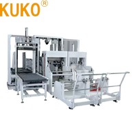Machine d'emballage horizontale automatique KUKO SF-CSW à film étirable à froid avec double interrupteur de rouleau de film pour l'emballage de papier de base de portes et fenêtres