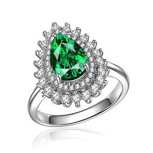 Anello dal Design a Goccia Elegante per Donne - Product Image 1
