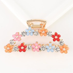 Pinza de Pelo de Aleación de Lujo Estilo Dulce <span class=keywords><strong>Ume</strong></span>, Pinza de Pelo con Flores de Diamantes Brillantes de 8.5 cm para Mujer, Accesorio para el Cabello para la Vida Diaria - Product Image 2