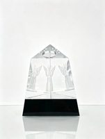 Trophée pyramidal en cristal gravé au laser sur mesure, récompense de reconnaissance professionnelle, cadeau souvenir, avec emplacement pour montre