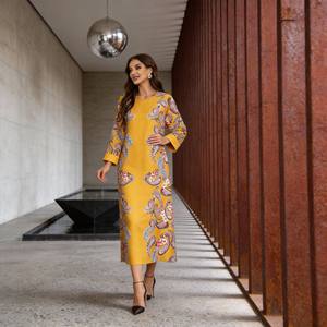 Abaya en polyester imprimé de luxe pour femmes musulmanes, robe élégante sur mesure pour les soirées et les mariages - Product Image 2