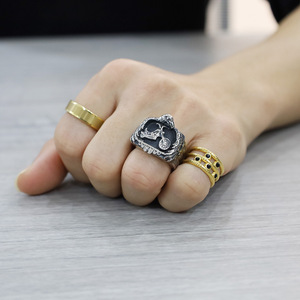 Punk Style Titanium Steel Motorcycle Ring Geometric Shape Wheel Design For Women Spring 2023 - Product Image 2
