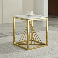 Table d'appoint carrée à plateau en marbre et base en acier inoxydable doré, idéale pour salon, chambre et coin canapé - Meilleure vente