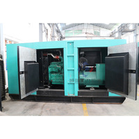 Groupe électrogène diesel super silencieux Leroy Somer KR550CC 550 kVA 400 kW avec ATS triphasé quatre fils 50/60 Hz refroidi par eau