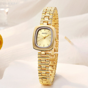 Nouvelle montre coréenne tendance, style pour femmes d'âge mûr, style féminin, best-seller, très demandée, très esthétique - Product Image 4