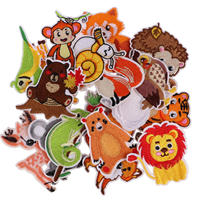 Patchs brodés personnalisés en gros, motifs animaux mignons, Kawaii, assortis, thermocollants pour vêtements d'enfants et sacs à dos, faible MOQ