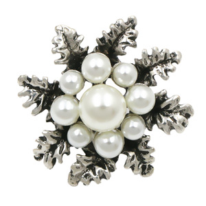 Broche Classique Fleur Croisée Grande en Alliage Or et Argent avec Micro Zircons et Perles, Accessoires pour Enfants et Femmes, Idéale pour Fêtes, Mariages, Cadeaux - Product Image 5