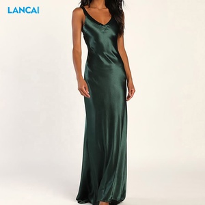 2023 femmes personnalisé Sexy sans manches dos nu coupe ajustée solide élégant robe de soirée Satin soie longue robe de bal - Product Image 3