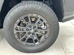 SUV Todoterreno <span class=keywords><strong>de</strong></span> Alta Gama en el Medio Oriente 2023 M-Hero 917 EREV Versión Base con Autonomía sin Límites para <span class=keywords><strong>Todo</strong></span> Tipo <span class=keywords><strong>de</strong></span> <span class=keywords><strong>Terreno</strong></span> - Product Image 5