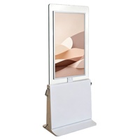 Panneaux publicitaires numériques personnalisés pour intérieur, écran LCD LED vertical double face de 55 pouces sur pied pour la publicité