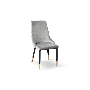 Set di 4 sedie Cinzia in velluto grigio con base in metallo per interni - Product Image 1