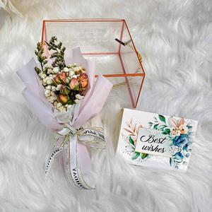 Vente en gros de fleurs artificielles roses stabilisées pour toujours <span class=keywords><strong>bouquet</strong></span> de roses à 5 têtes avec logo divers et personnalisé - Product Image 2