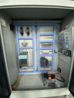 Centre d'usinage CNC contrôlé par PLC certifié CE 3 axes OUWO 380V avec magazine d'outils pour usine de fenêtres, portes et murs rideaux