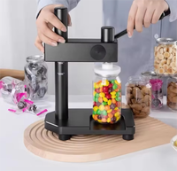 Cette machine à sceller manuelle convient aux salons de thé, aux cafés et à un usage domestique.