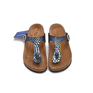 Sandalias Birks Gizeh para Playa con Soporte de Arco, Suela de Corcho, Diseño Anatómico, Chanclas de Playa con Forro Transpirable de Cuero de Ante - Product Image 4