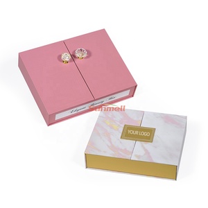 Hộp Quà Tặng Đóng Gói Giấy Bìa Cứng Tùy Chỉnh Màu Hồng Mở Hai Cửa Có Tay Cầm Để Nối Tóc Giả - Product Image 4