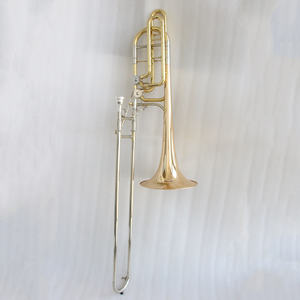 <span class=keywords><strong>Trombone</strong></span> en laiton à cloche en <span class=keywords><strong>cuivre</strong></span> doré <span class=keywords><strong>Trombone</strong></span> basse laqué clair avec étui <span class=keywords><strong>Trombone</strong></span> basse Full Slide en cupronickel - Product Image 1